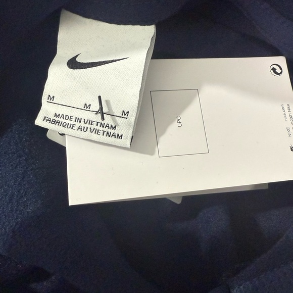 Jordan Men's North Carolina Tar Heels Hoodie with Sky Blue Emblem Size Medium - Picture 2 of 7